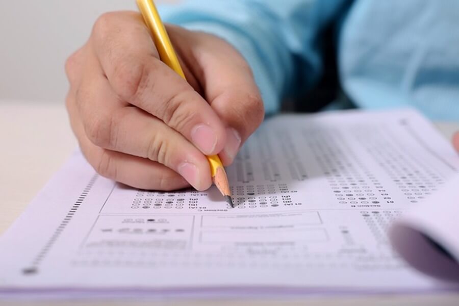 what happens if you fail your gcses resitting