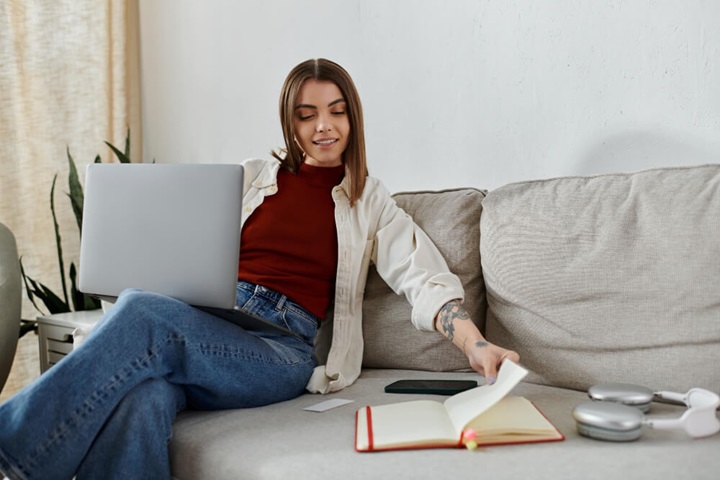 advantages and disadvantages of online learning convenience