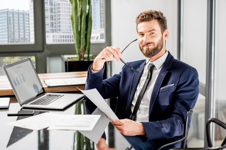 high paying jobs with no experience marketing executive