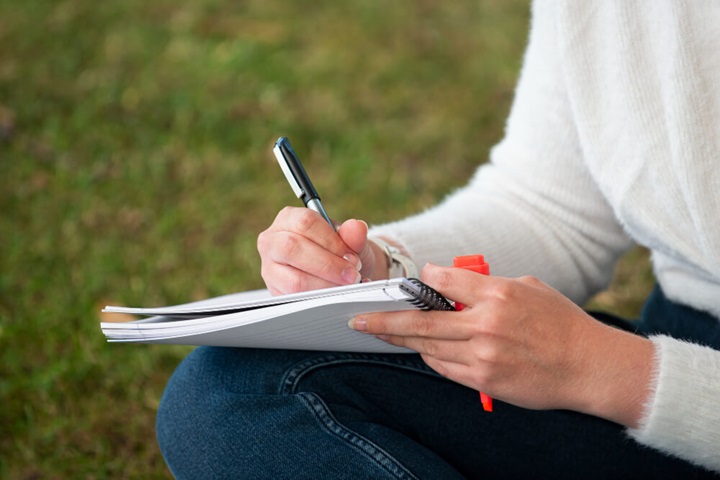 how to improve speaking skills use simple notes