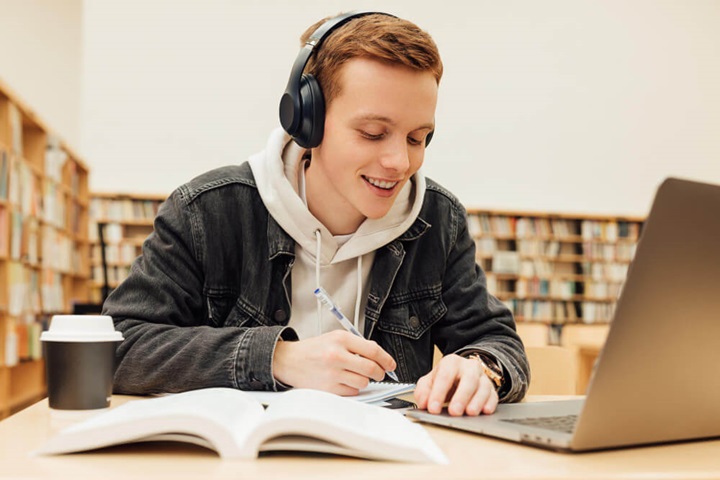 why is critical thinking important how to develop skills with online learning